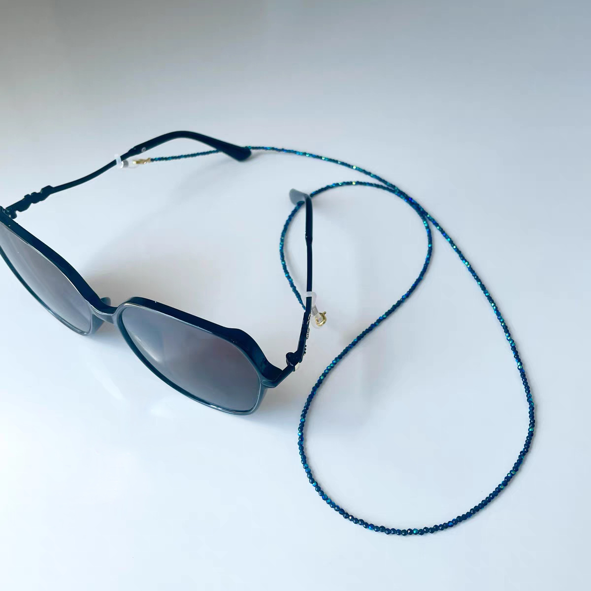 Цепочка для очков с синими цир – обзор и цена Mask Chain Holder